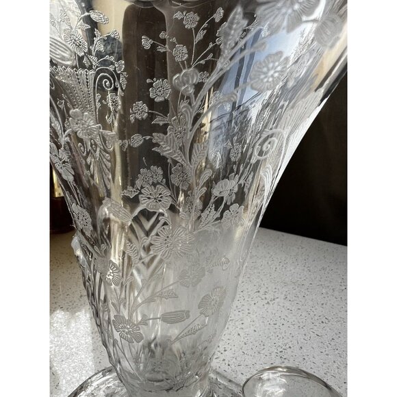 Duncan Miller First Love 8" Etched Cornucopia Vase Vintage Elegant Glass - Picture 6 of 12